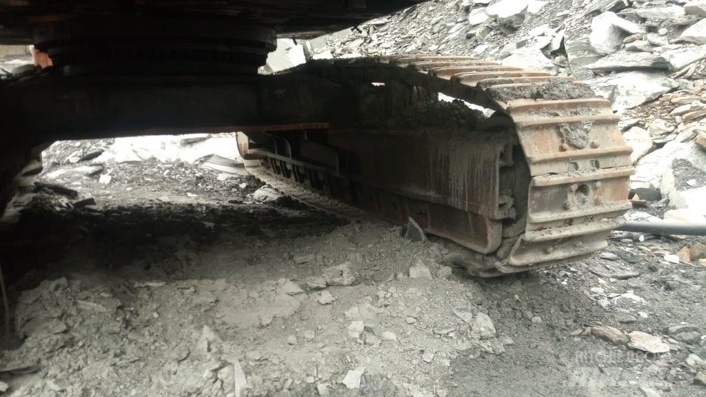 CAT 352 F Pásová rýpadla