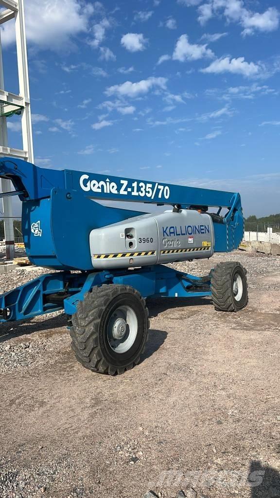 Genie Z 135/70 RT Kloubové plošiny