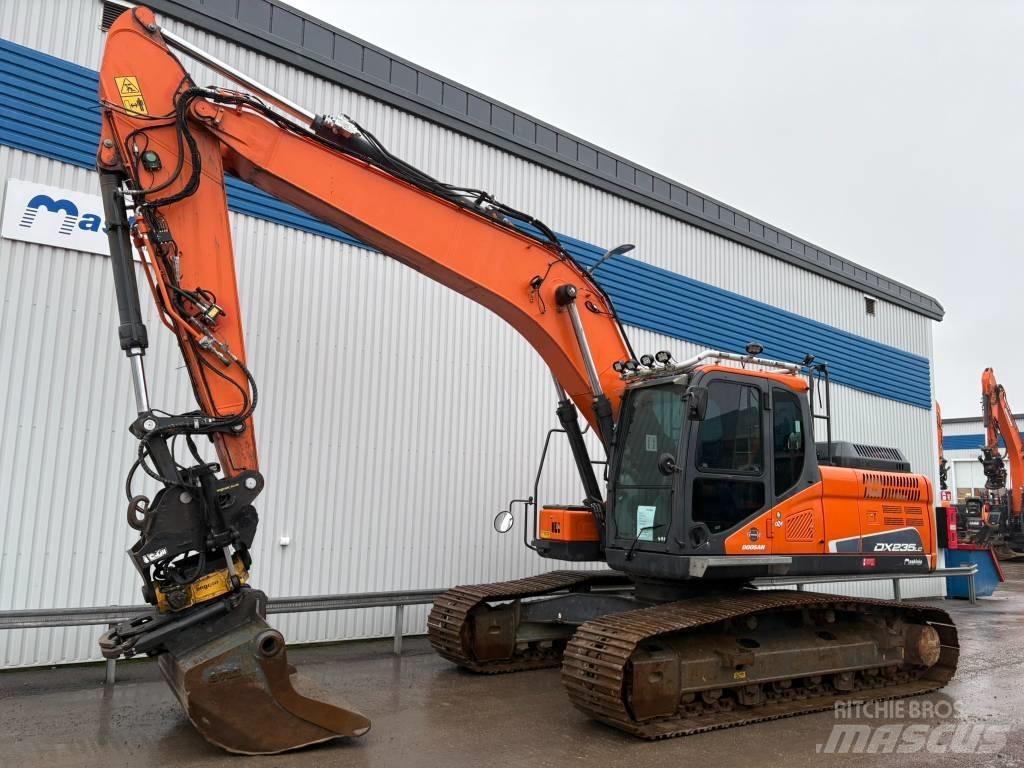 Doosan DX235LC-5 Pásová rýpadla
