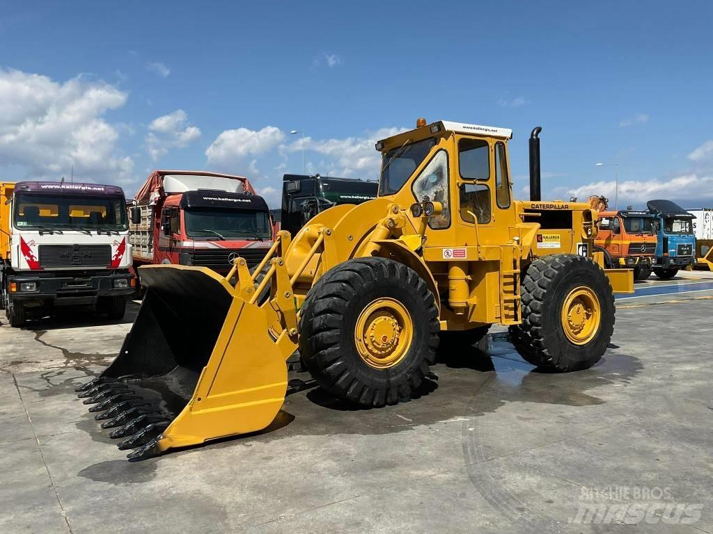 CAT 966C Kolové nakladače