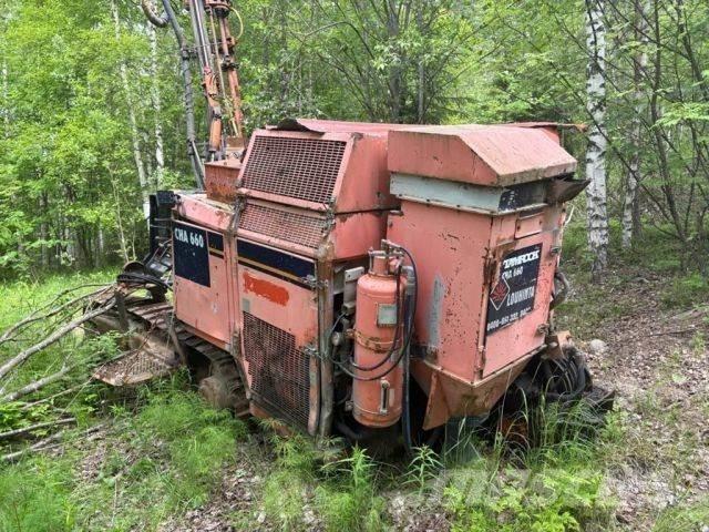 Tamrock CHA 660 Povrchové vrtací stroje