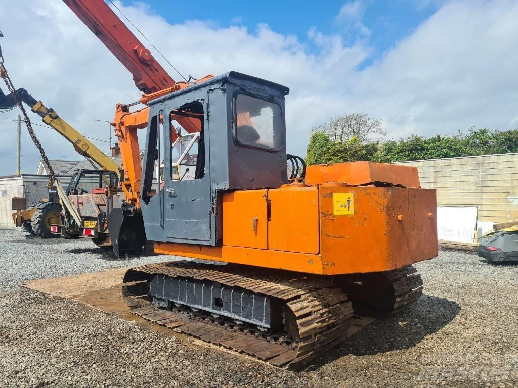 Hitachi UH 02 Mini rýpadla < 7t
