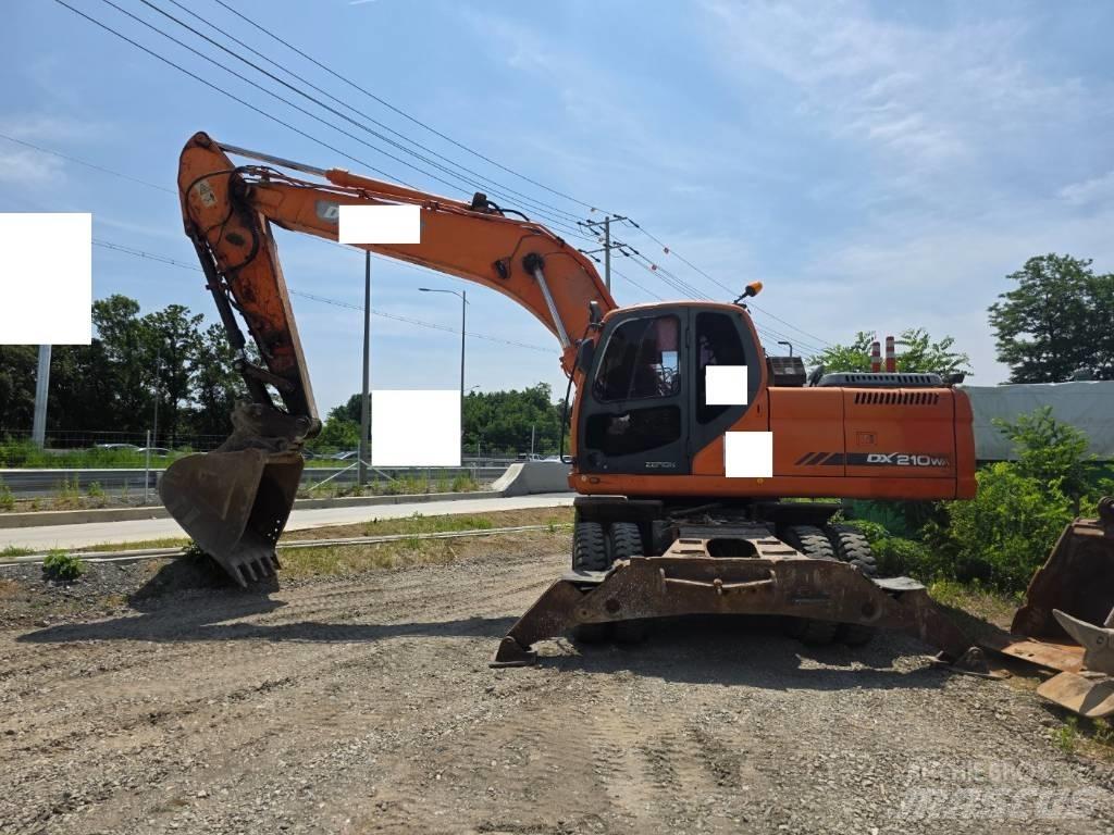 Doosan DX 210 W Kolová rýpadla