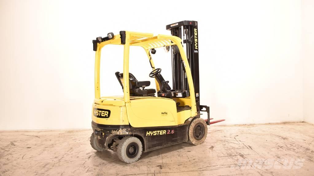 Hyster J2.5XN Akumulátorové vozíky