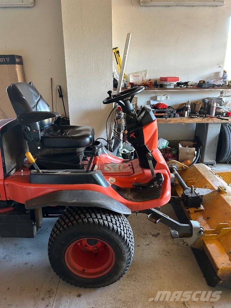 Kubota F 251 Sekačky namontované a tažené