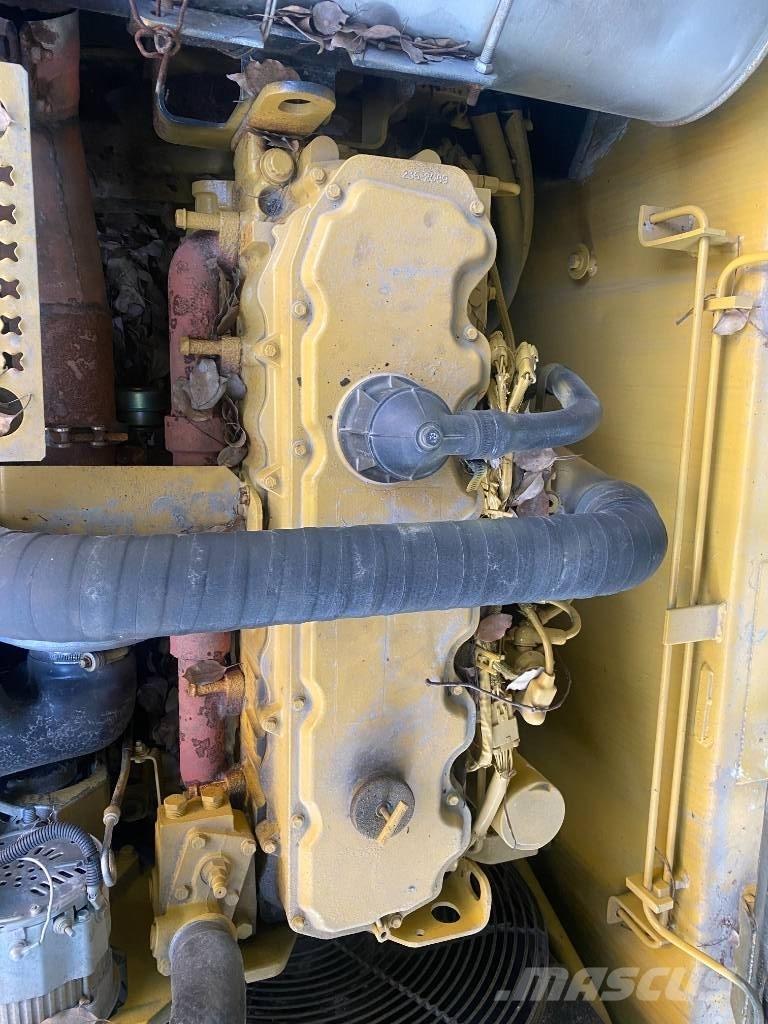 CAT 325 CL Pásová rýpadla