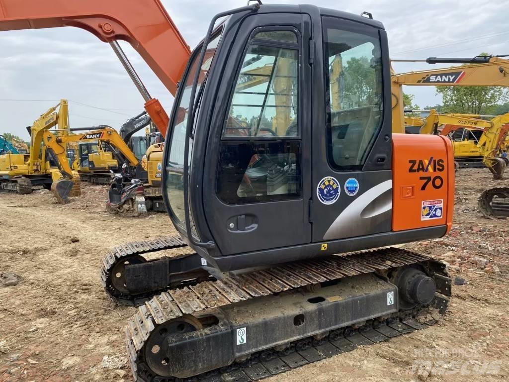 Hitachi ZX 70 Pásová rýpadla