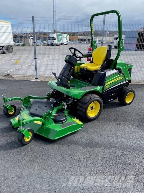 John Deere 1550 Samojízdné sekačky