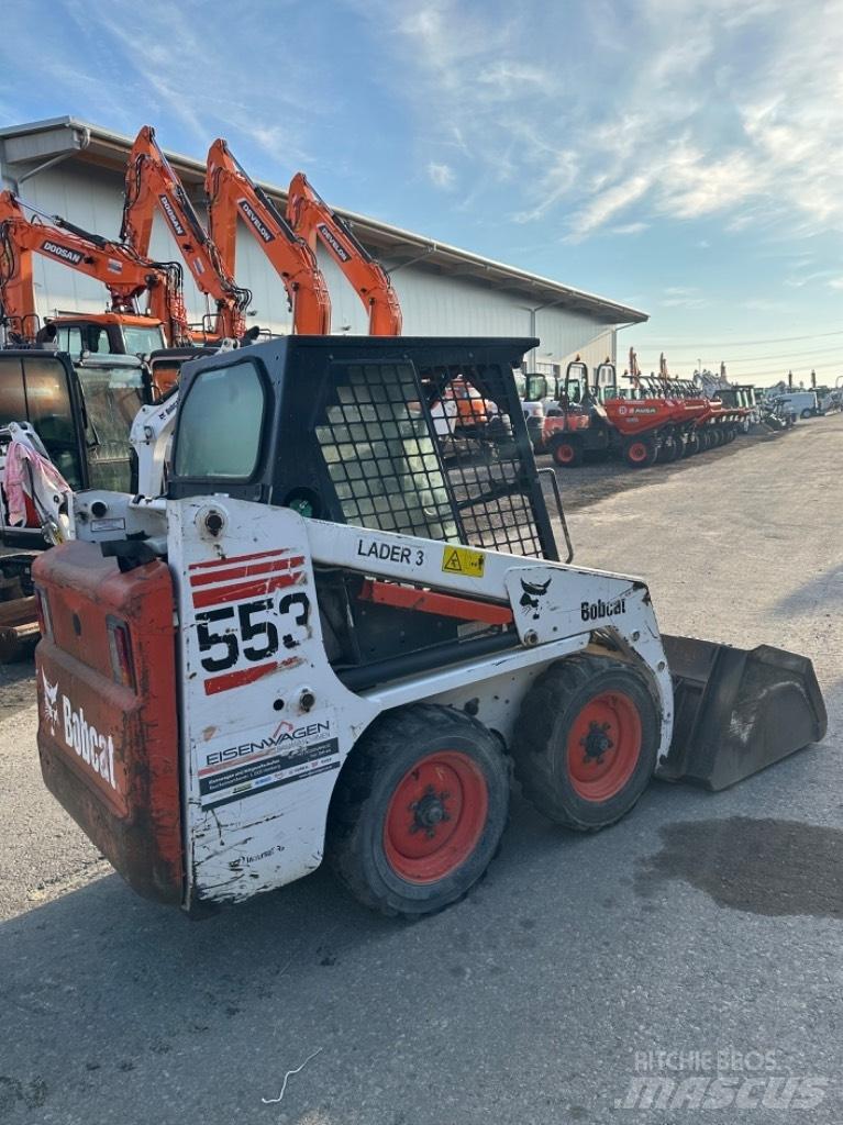 Bobcat 553 Smykem řízené nakladače