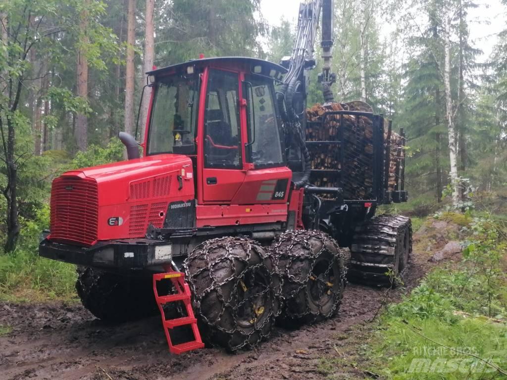 Komatsu 845 Vyvážecí traktory