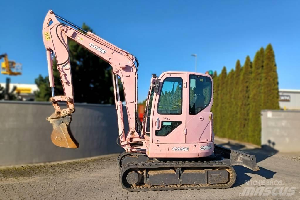 CASE CX 60 C Midi rýpadla 7t - 12t