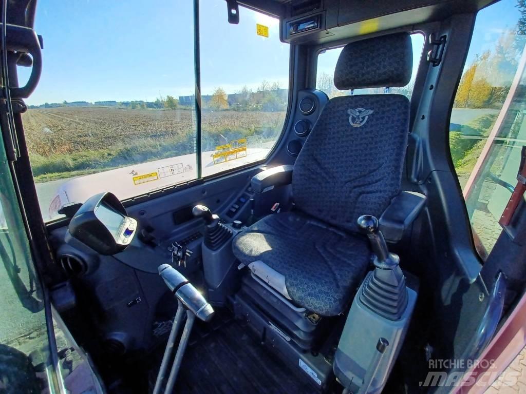 CASE CX 60 C Midi rýpadla 7t - 12t