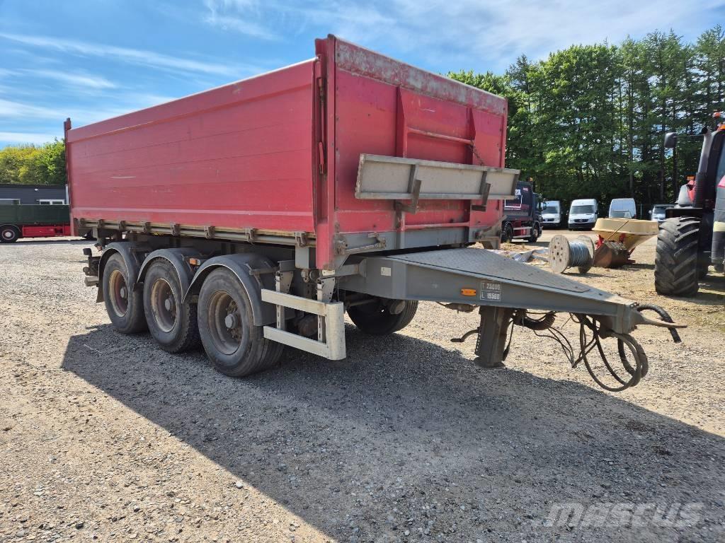 Nopa 3 axle tipper Sklápěcí přívěsy