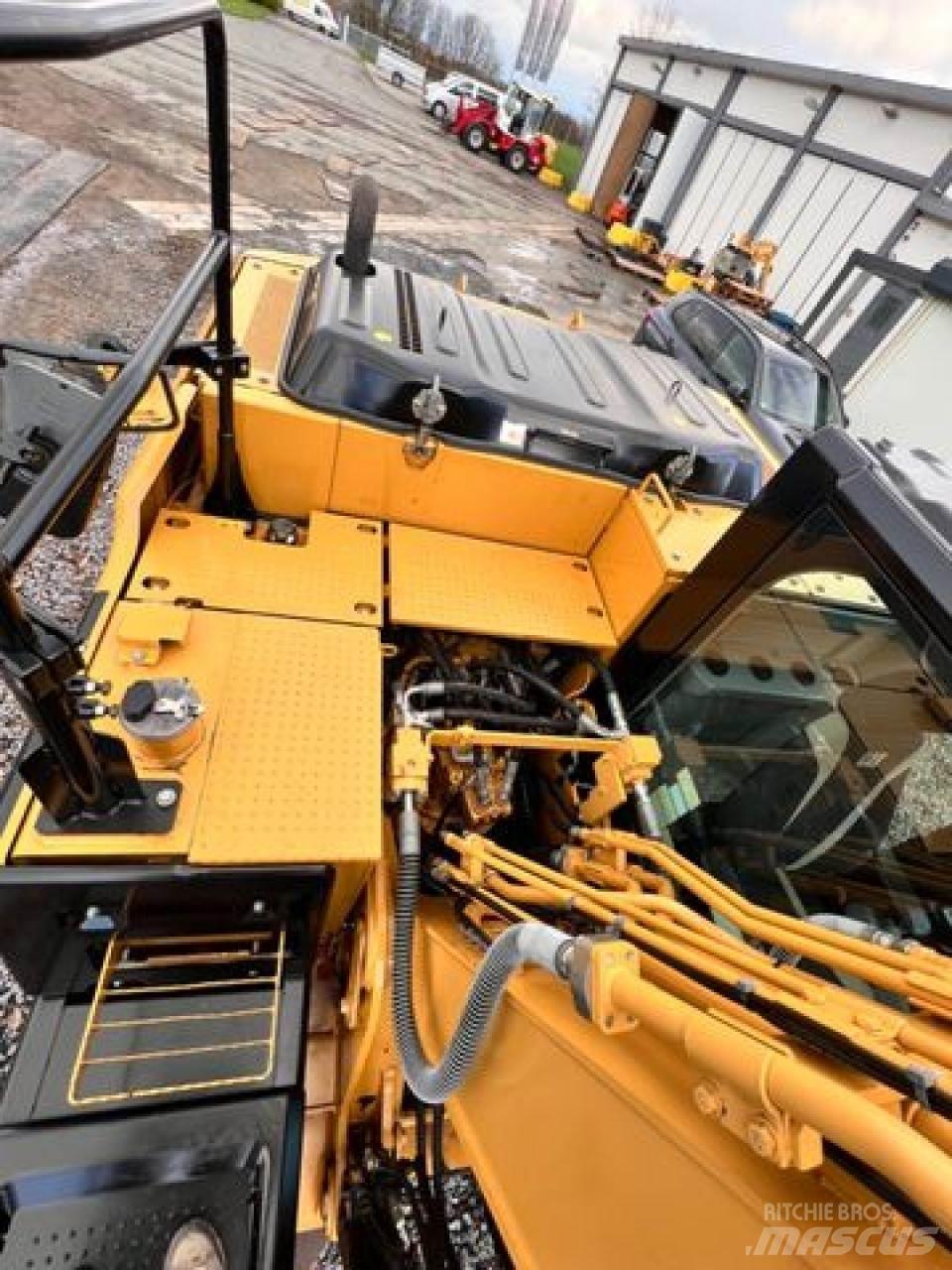 CAT 318EL + HS21 Pásová rýpadla