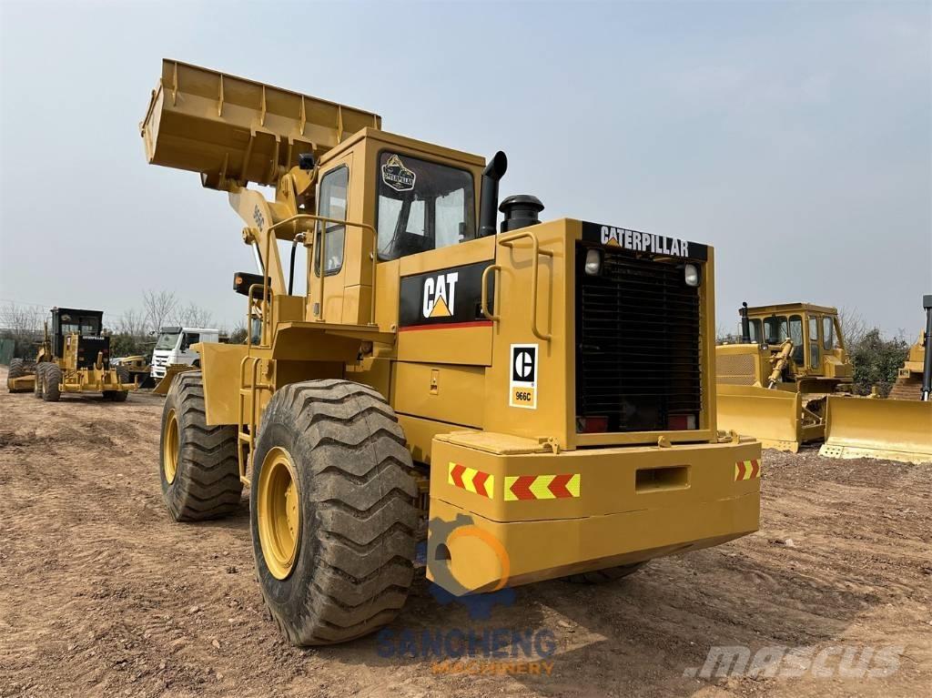 CAT 966 C Kolové nakladače
