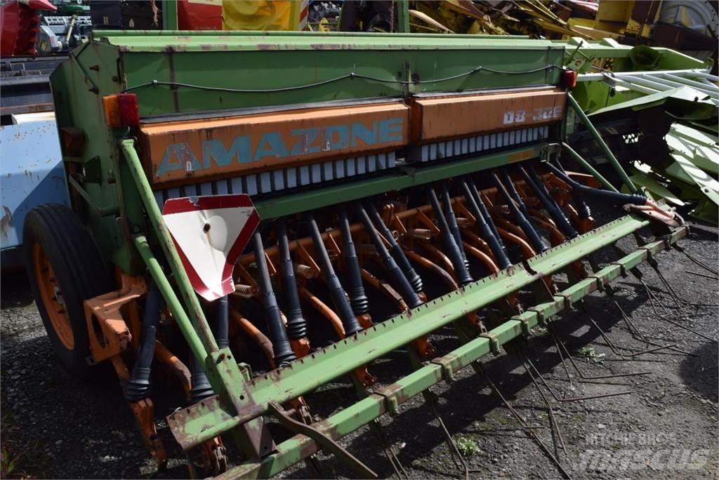 Amazone D8/30E Mechanické secí stroje