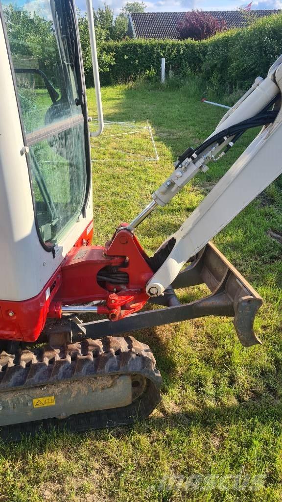 Takeuchi TB 216 Mini rýpadla < 7t