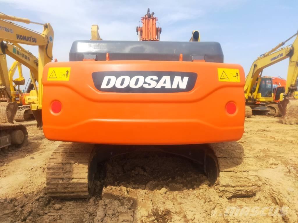 Doosan DX260LC Pásová rýpadla