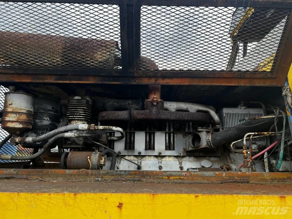 Hamm GRW 10 Pneumatikové válce