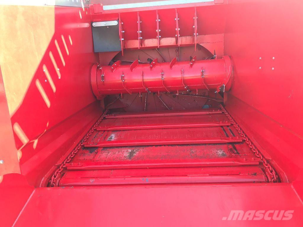 Silofarmer 280 Drtiče a řezače balíků