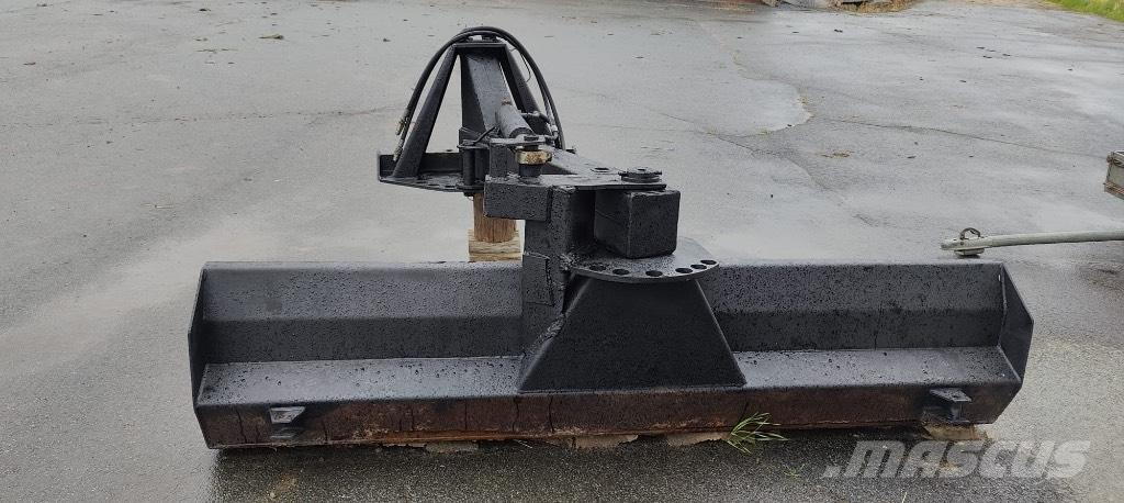 Esko 250 H Tažené radlice