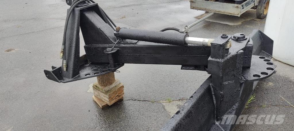 Esko 250 H Tažené radlice