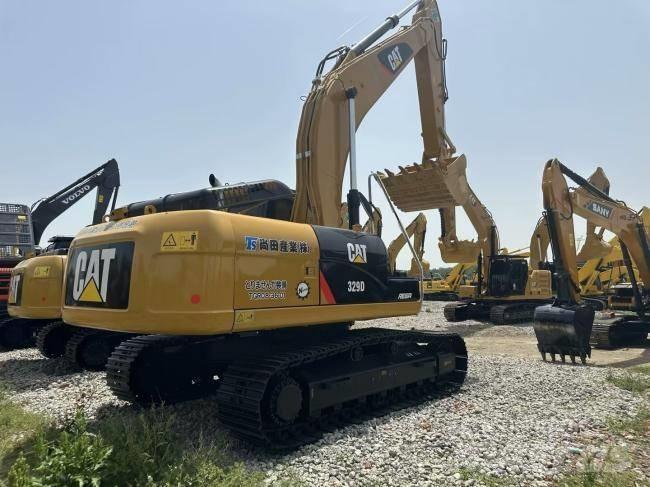 CAT 329 D Pásová rýpadla
