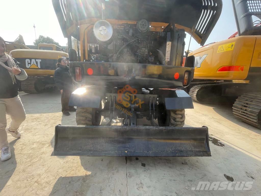 Hyundai 60w-9 Pásová rýpadla