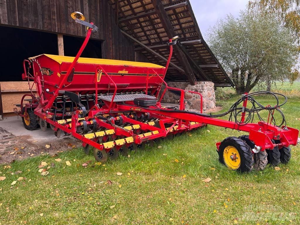 Väderstad Rapid400C Kombinované secí stroje