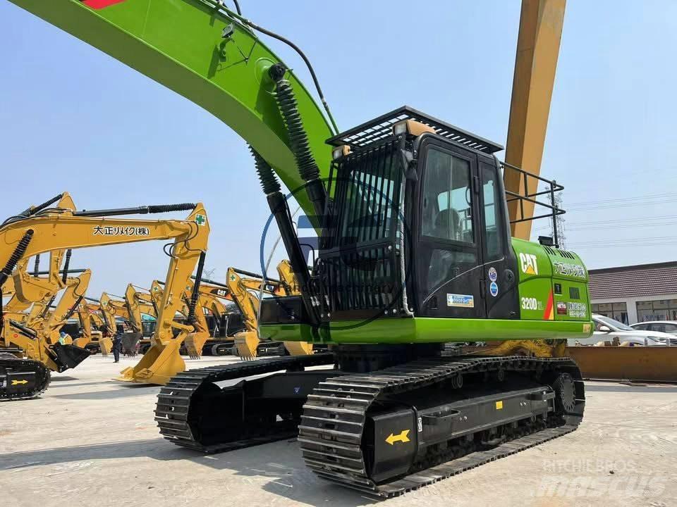 CAT 320 D 2 Pásová rýpadla