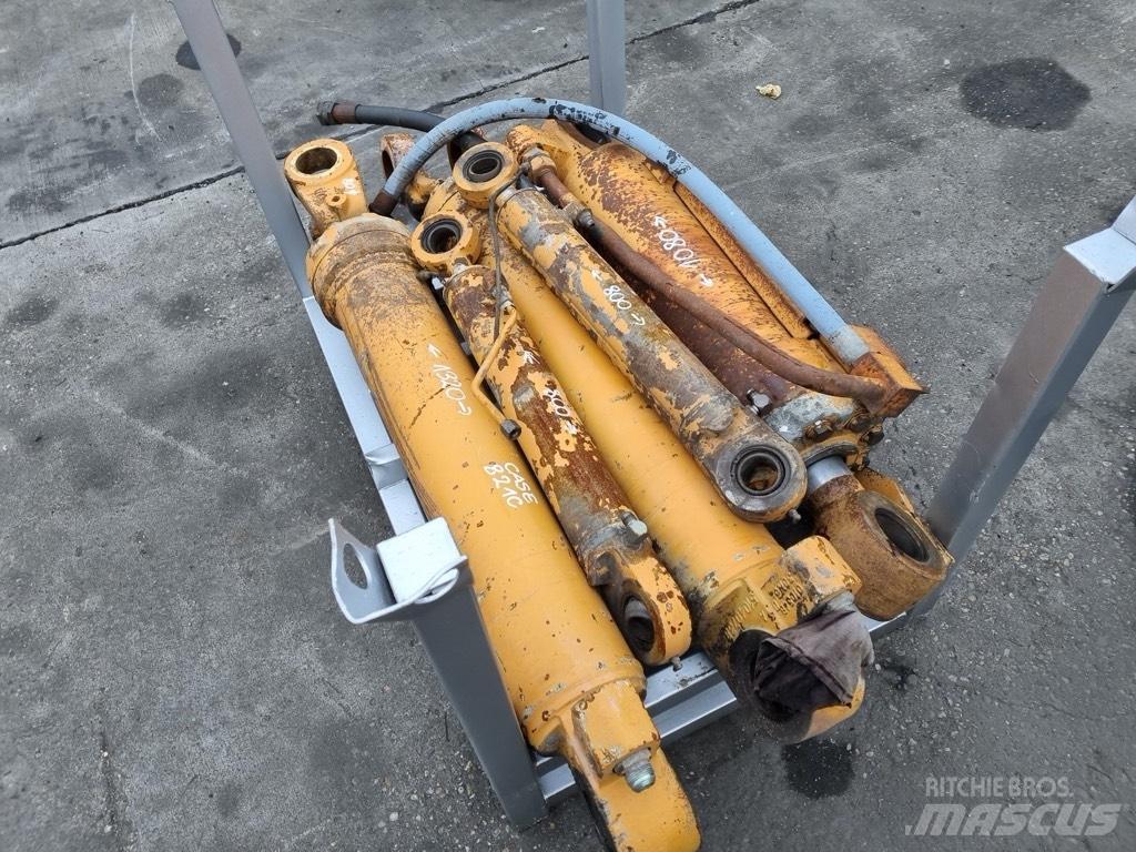 CASE 921 c siłowniki Hydraulika