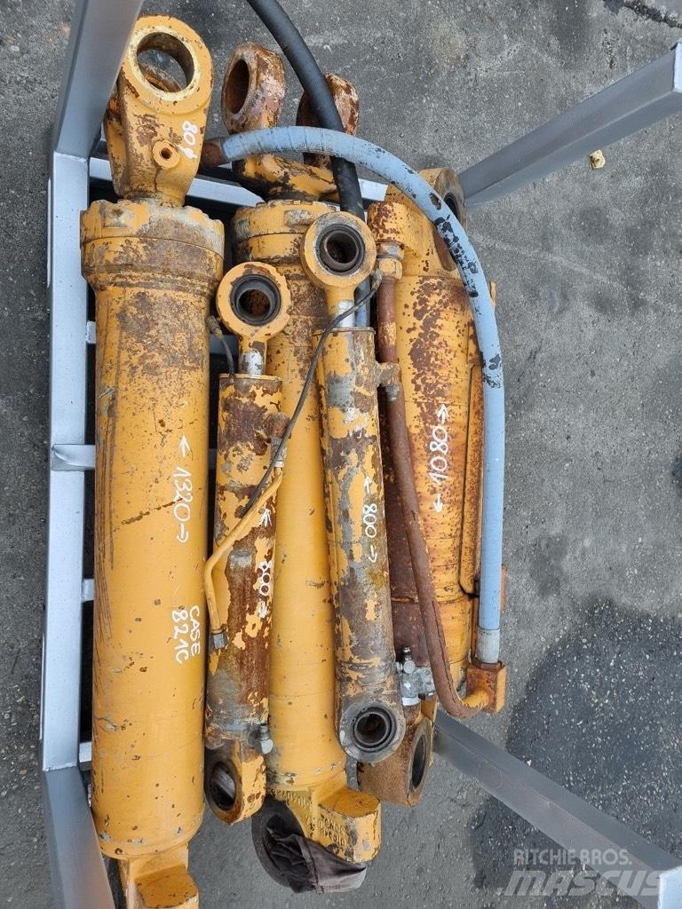 CASE 921 c siłowniki Hydraulika