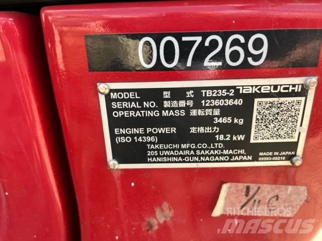 Takeuchi TB235 Mini rýpadla < 7t