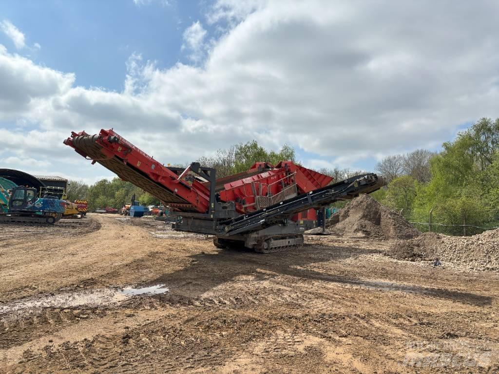 Terex Finlay 883 Mobilní třídiče