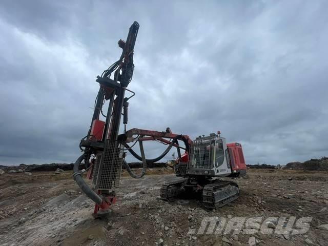 Sandvik Ranger DX800 Povrchové vrtací stroje
