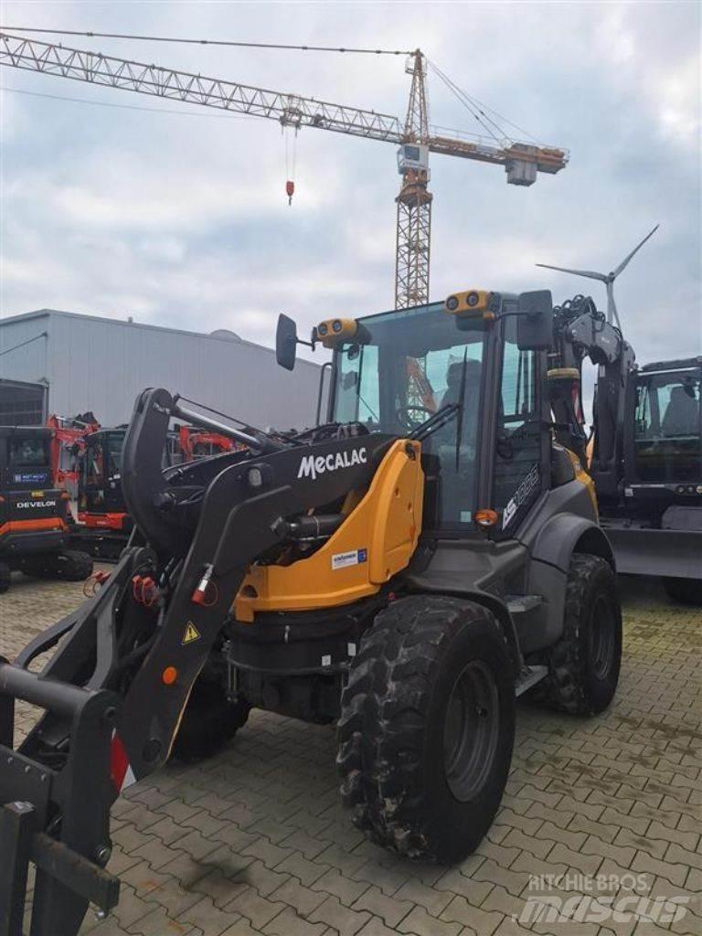 Mecalac AS 1000 Kolové nakladače