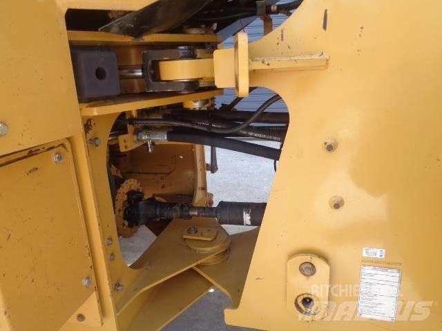 CAT 930 G Kolové nakladače