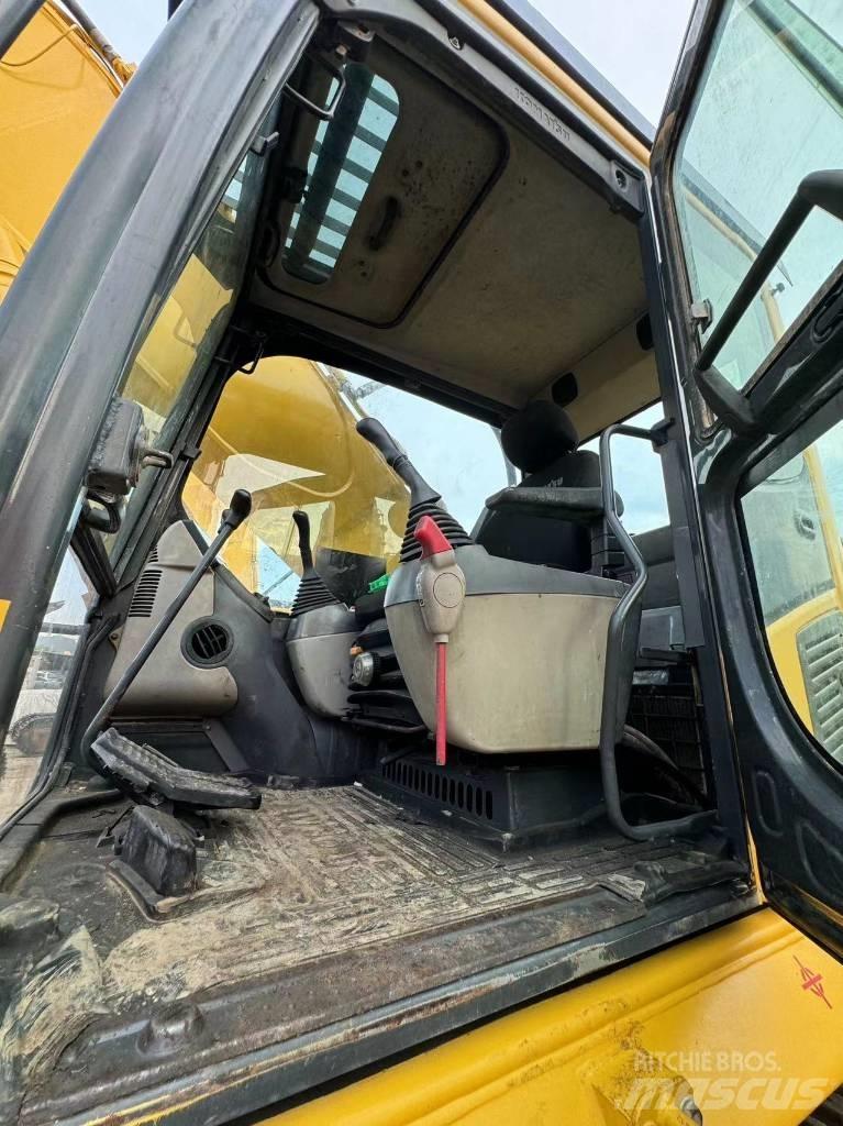 Komatsu PC 400-7 Pásová rýpadla