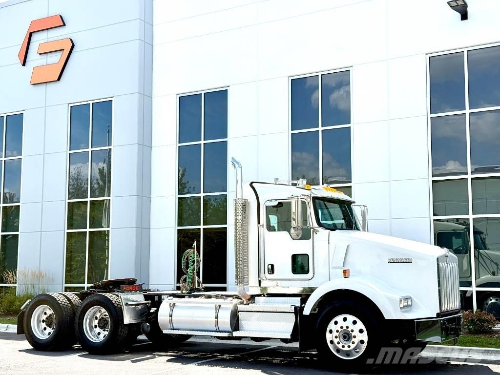Kenworth T 800 Tahače