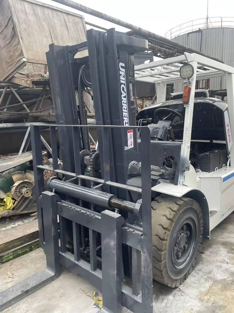 TCM 5 TON Dieselové vozíky