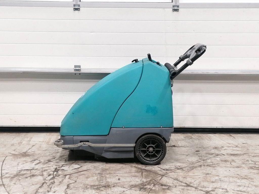 Tennant S8 Zametací stroje