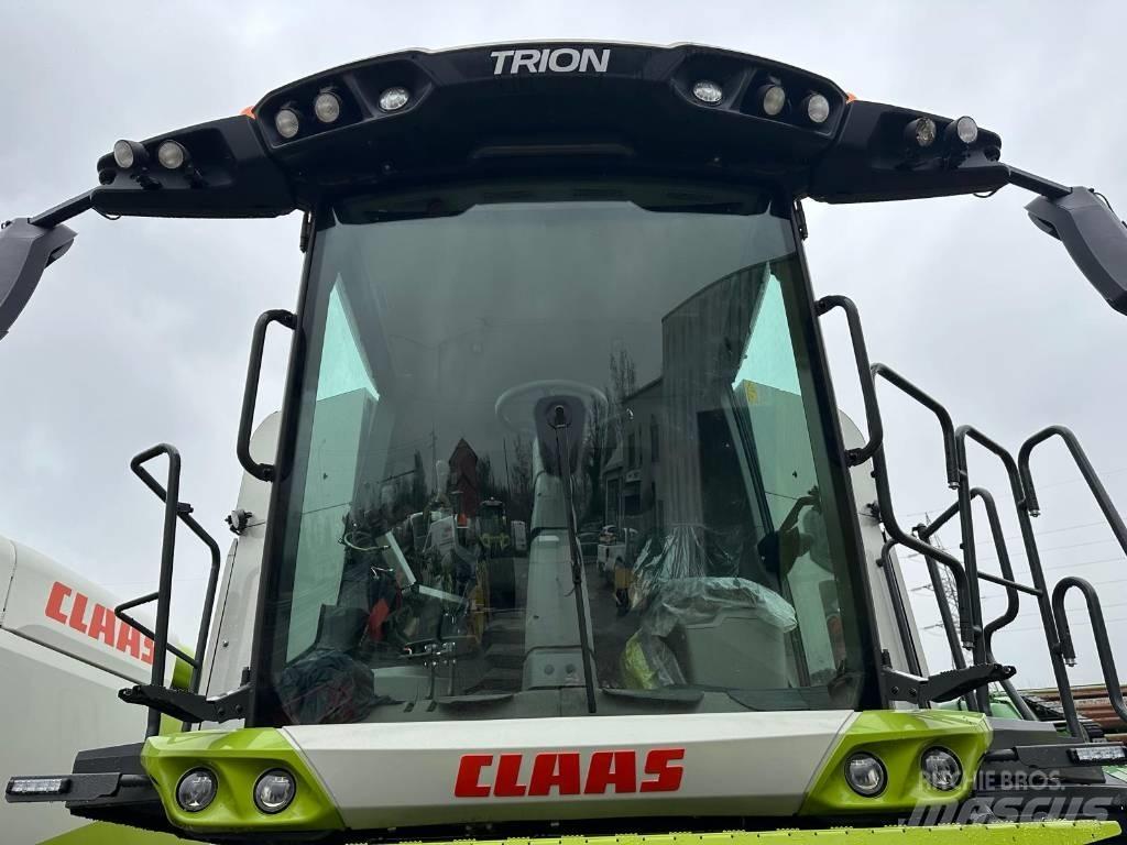 CLAAS Trion 530 Sklízecí mlátičky