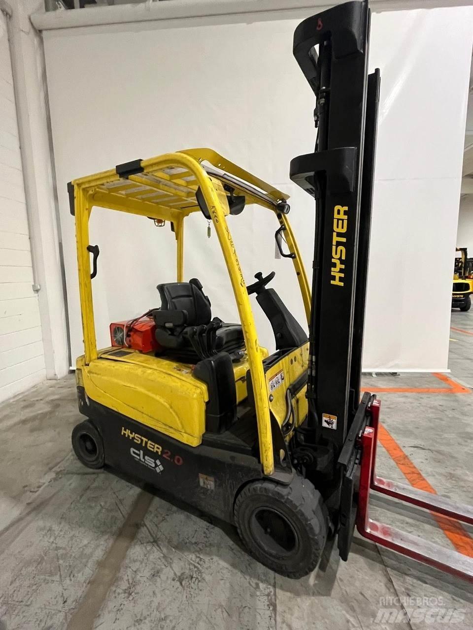 Hyster J2.0XN Akumulátorové vozíky