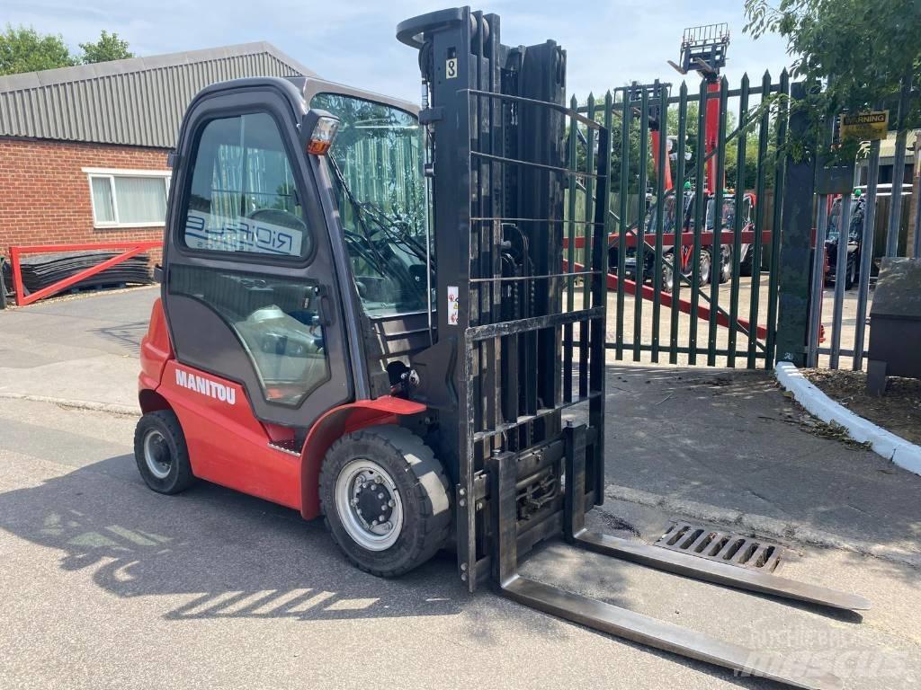 Manitou Mi25D Dieselové vozíky