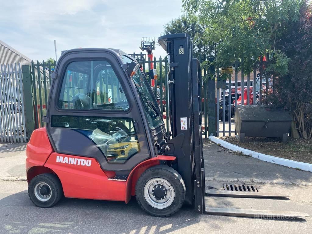 Manitou Mi25D Dieselové vozíky