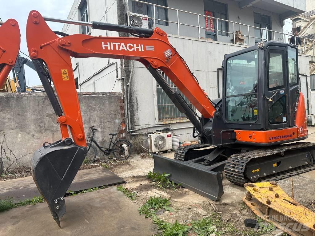 Hitachi ZX68USR-5A Mini rýpadla < 7t