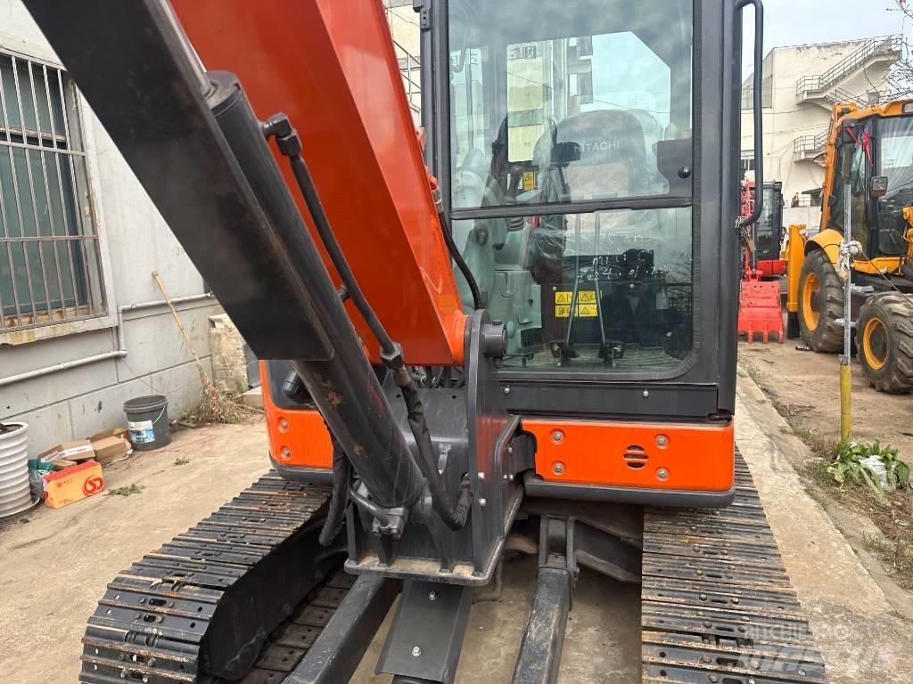 Hitachi ZX68USR-5A Mini rýpadla < 7t