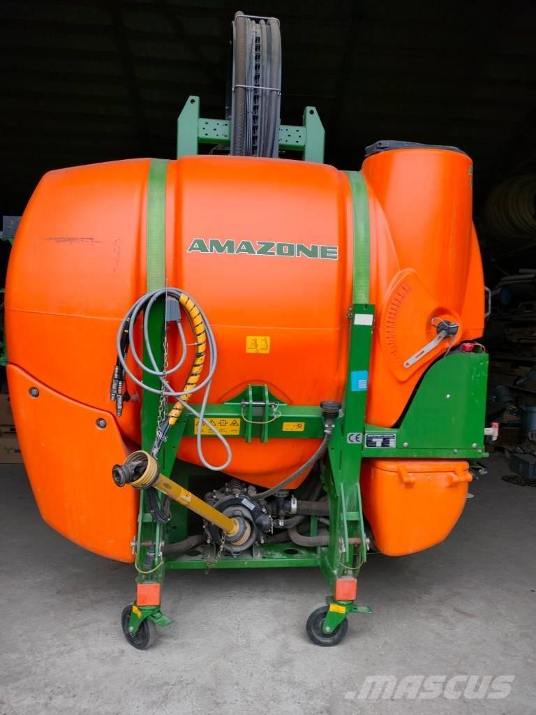 Amazone UF 1201 Nesené postřikovače
