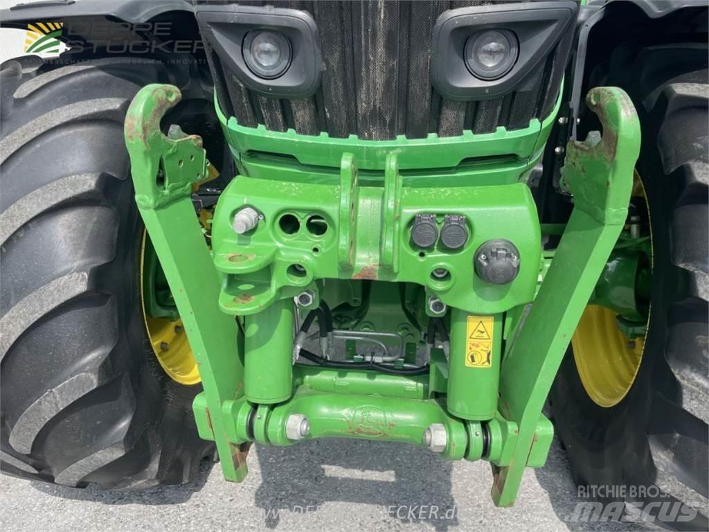 John Deere 6175R Traktory
