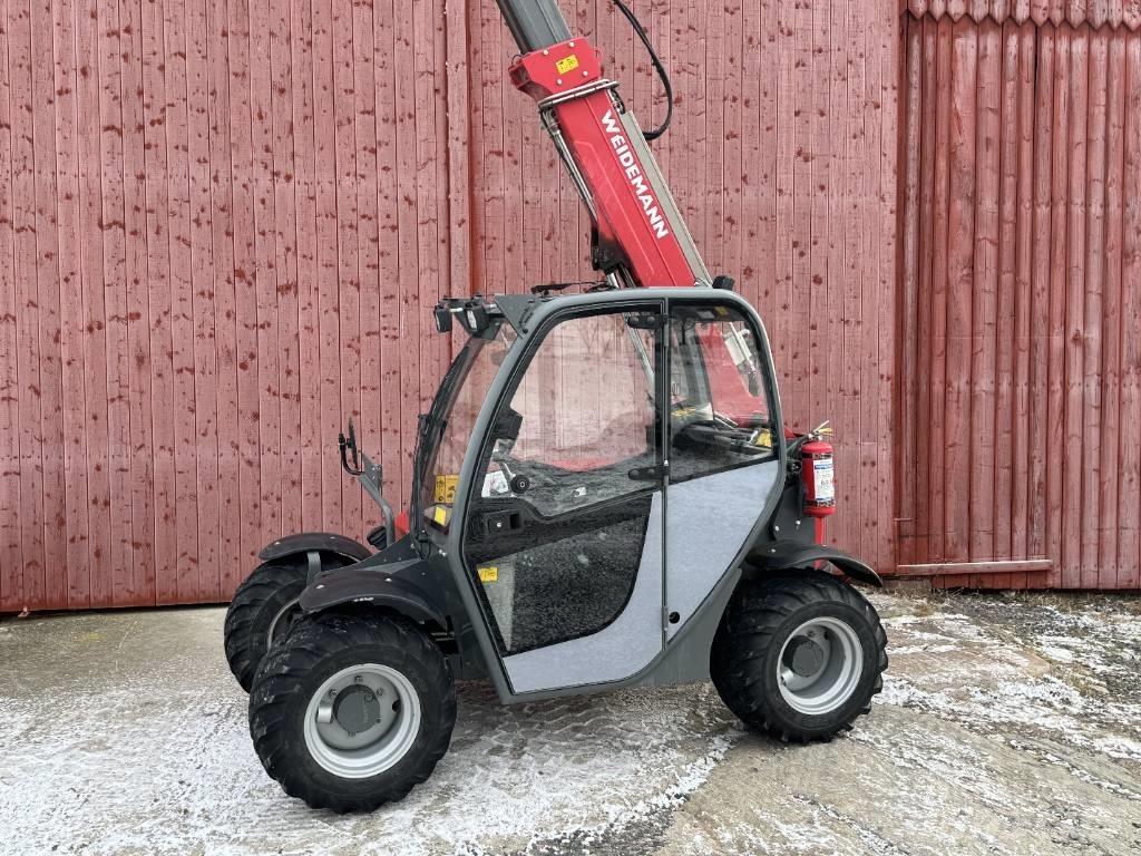 Weidemann T4512 Teleskopické manipulátory